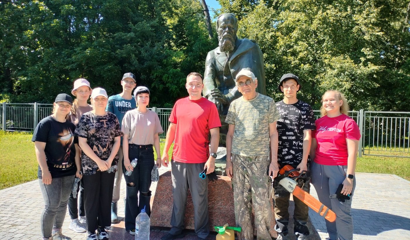 Волонтёры — Достоевскому. Итоги первой смены